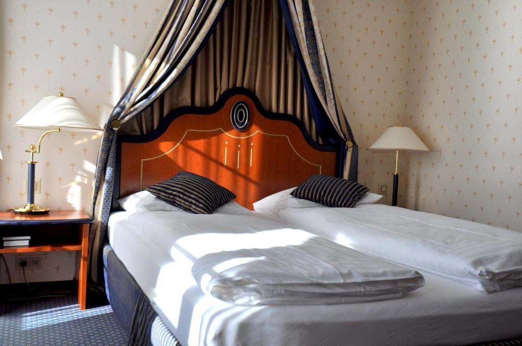 Hotel Restaurant Bellevue Au 3*